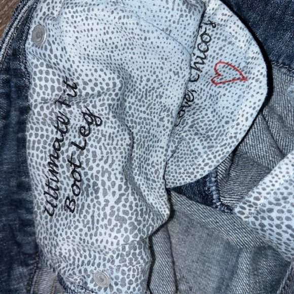 Chico's Ultimate Fit Boot Leg Medium Wash Platinum Jeans Chicos size 0.5 30x30 - Picture 4 of 6